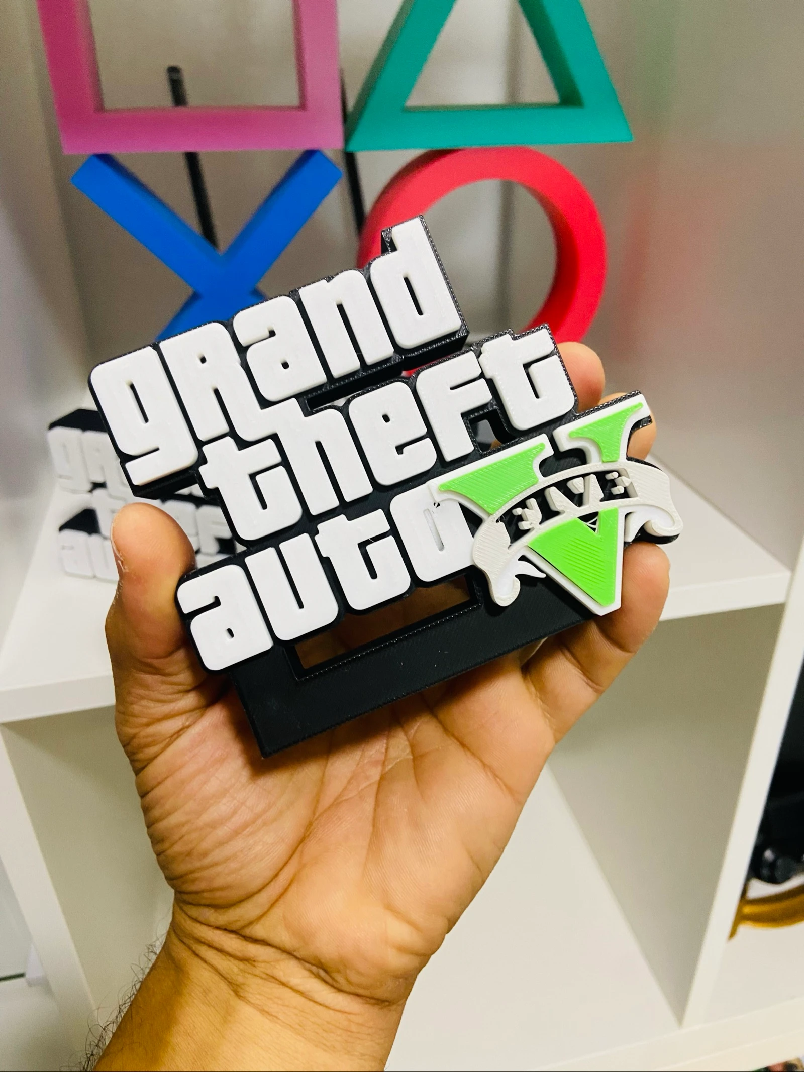 GTA - Batch of Decorative Plates (III, IV and IV) – photo 4